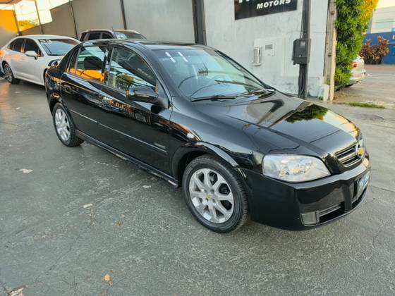 CHEVROLET ASTRA 2.0 MPFI ADVANTAGE 8V FLEX 4P MANUAL CHEVROLET ASTRA 2.0 MPFI ADVANTAGE 8V FLEX 4P MANUAL